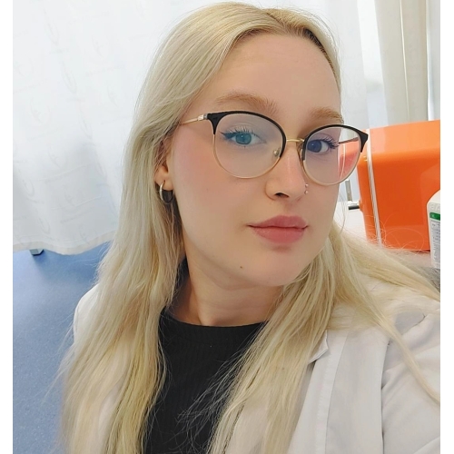 Stajyer Fizyoterapist Fadimana Deniz